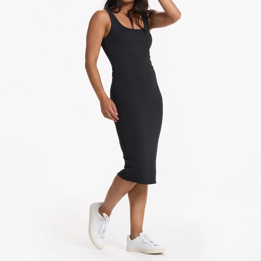Vuori Black Sleeveless Bodycon Midi Dress